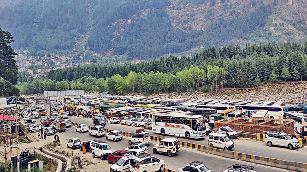 Manali's Massive Traffic Jam