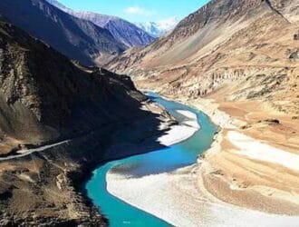 800px-13-10-08_217_CONFLUENCE_OF_INDUS_RIVER_N_20200109173552